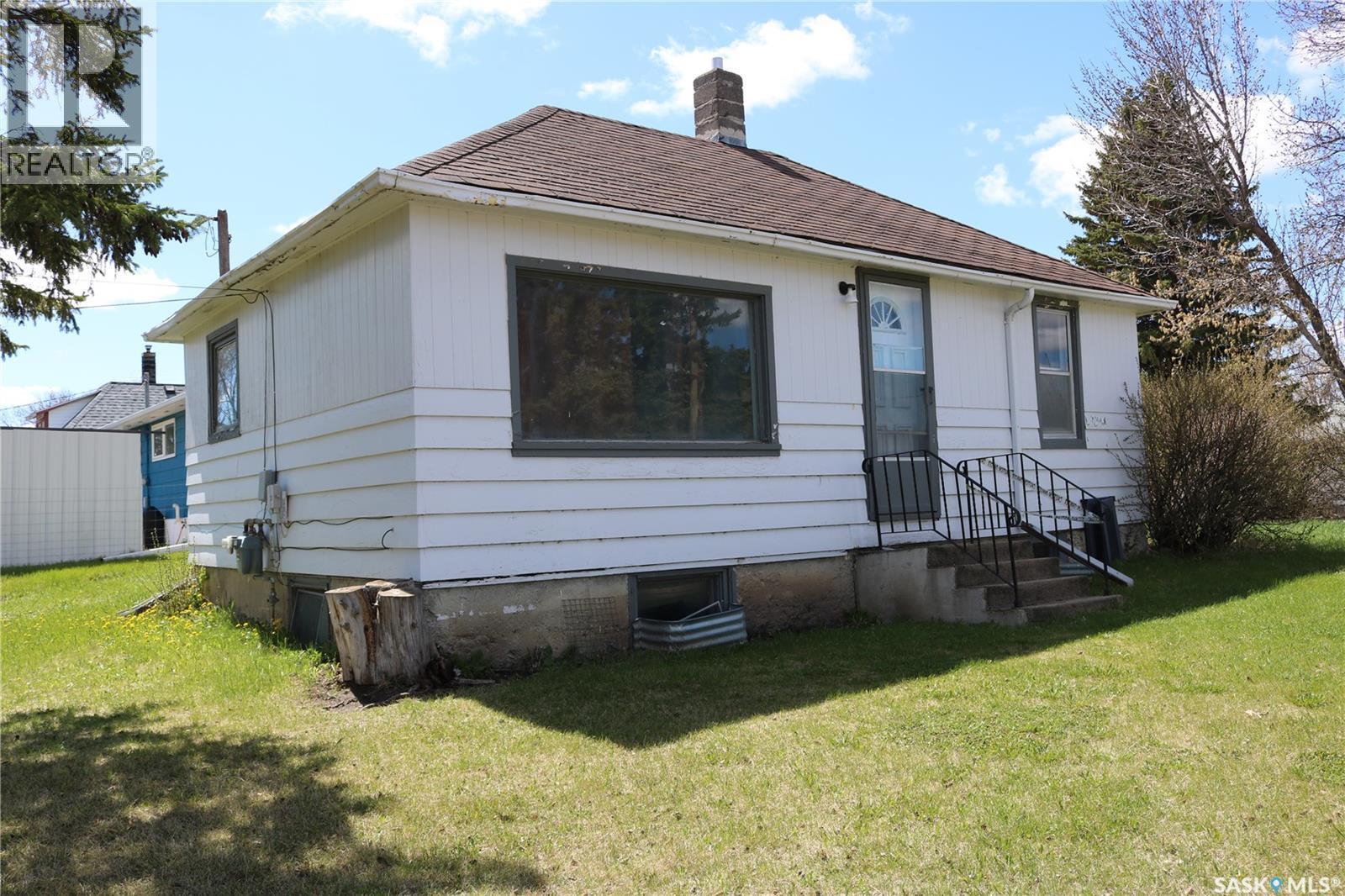 219 Carlton STREET - 1