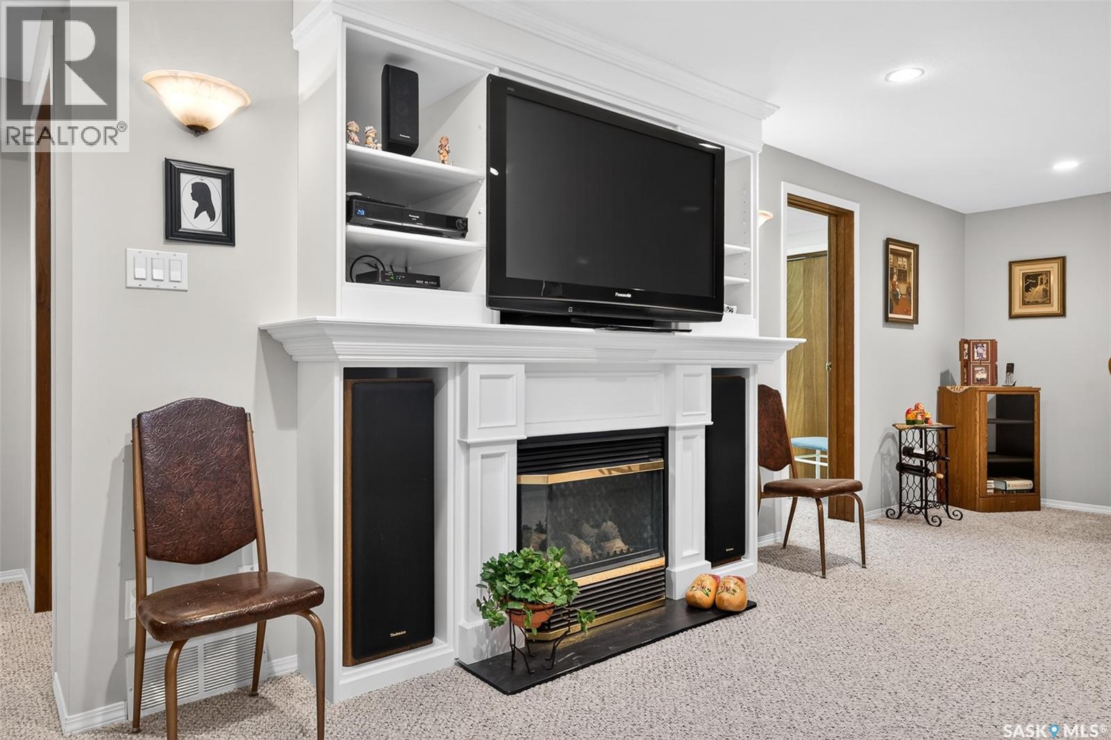 1380 Regal CRESCENT - 38