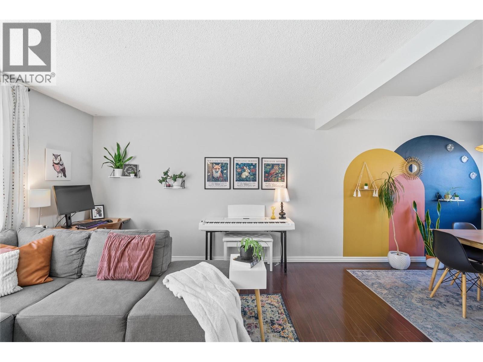 288 PARK Street - 4