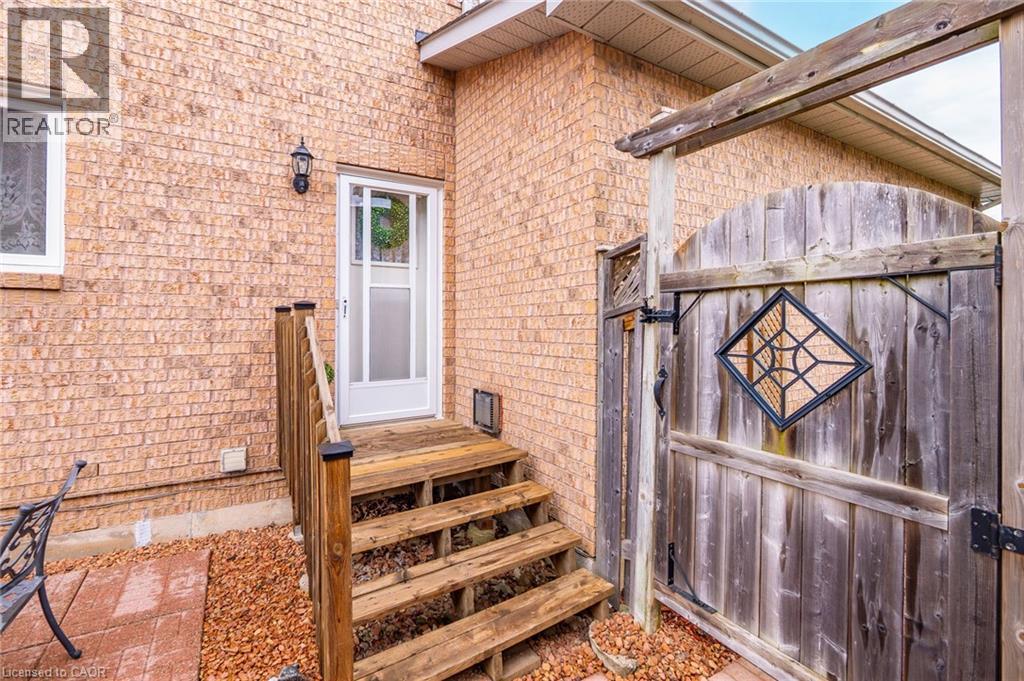 17 EATON Street - 44