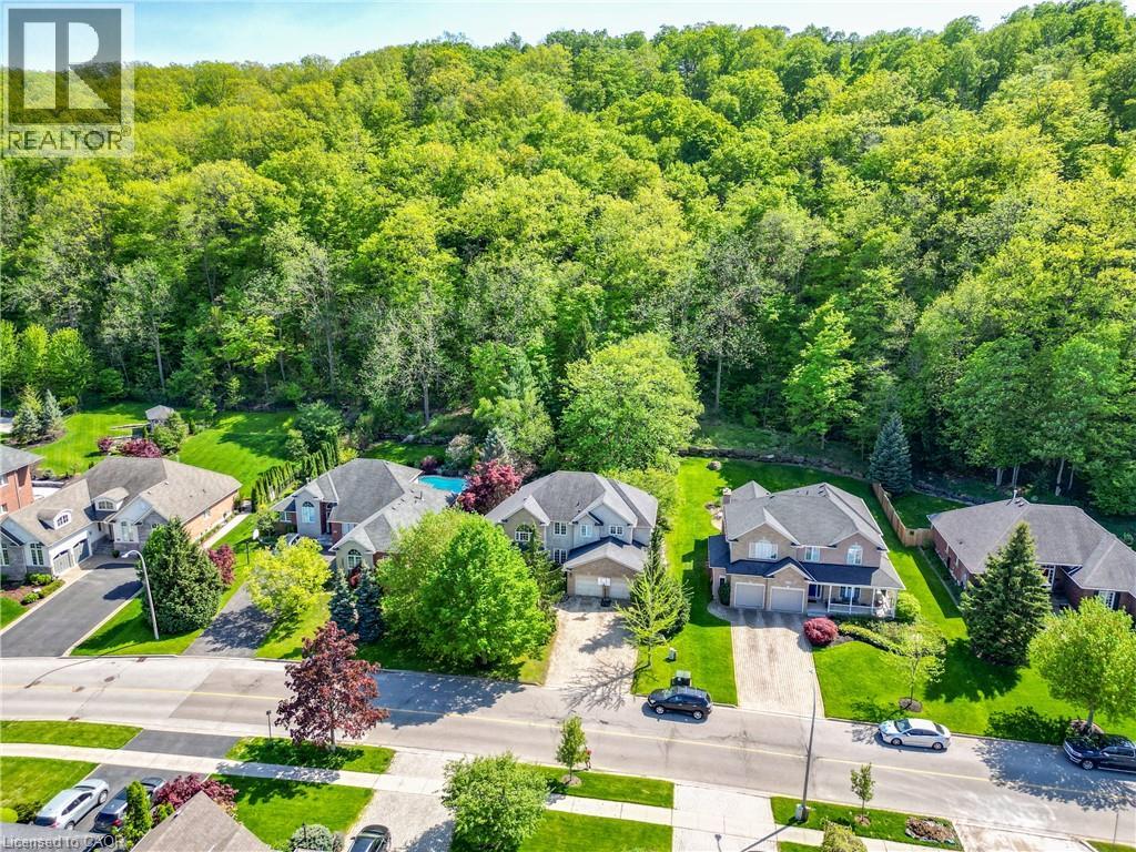 144 DORCHESTER Drive - 33