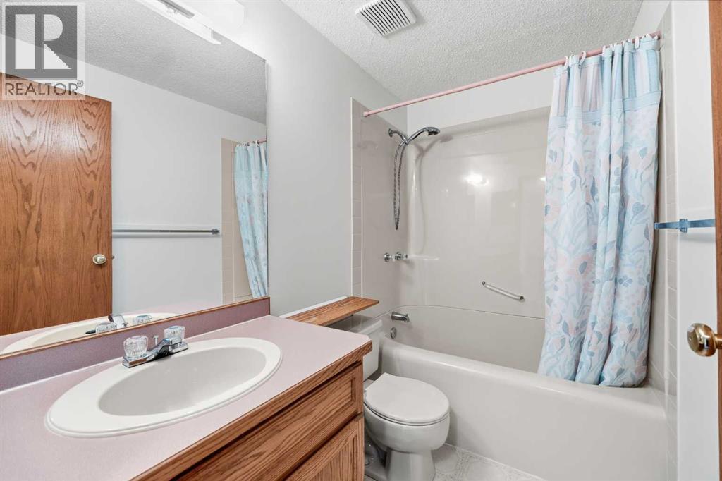 12 Arbour Cliff Close NW - 24