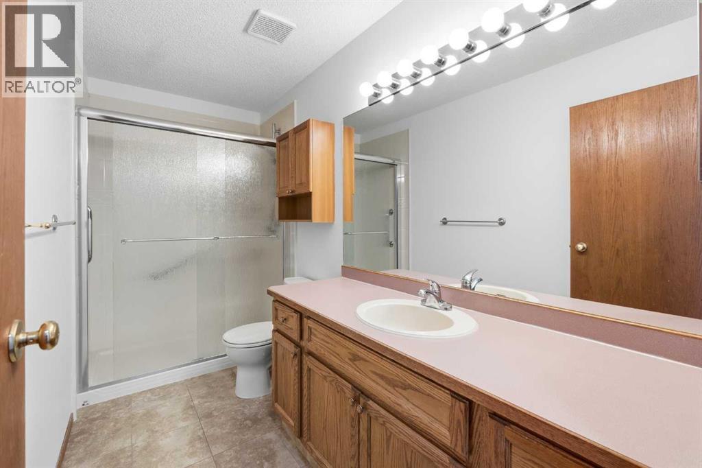 12 Arbour Cliff Close NW - 14