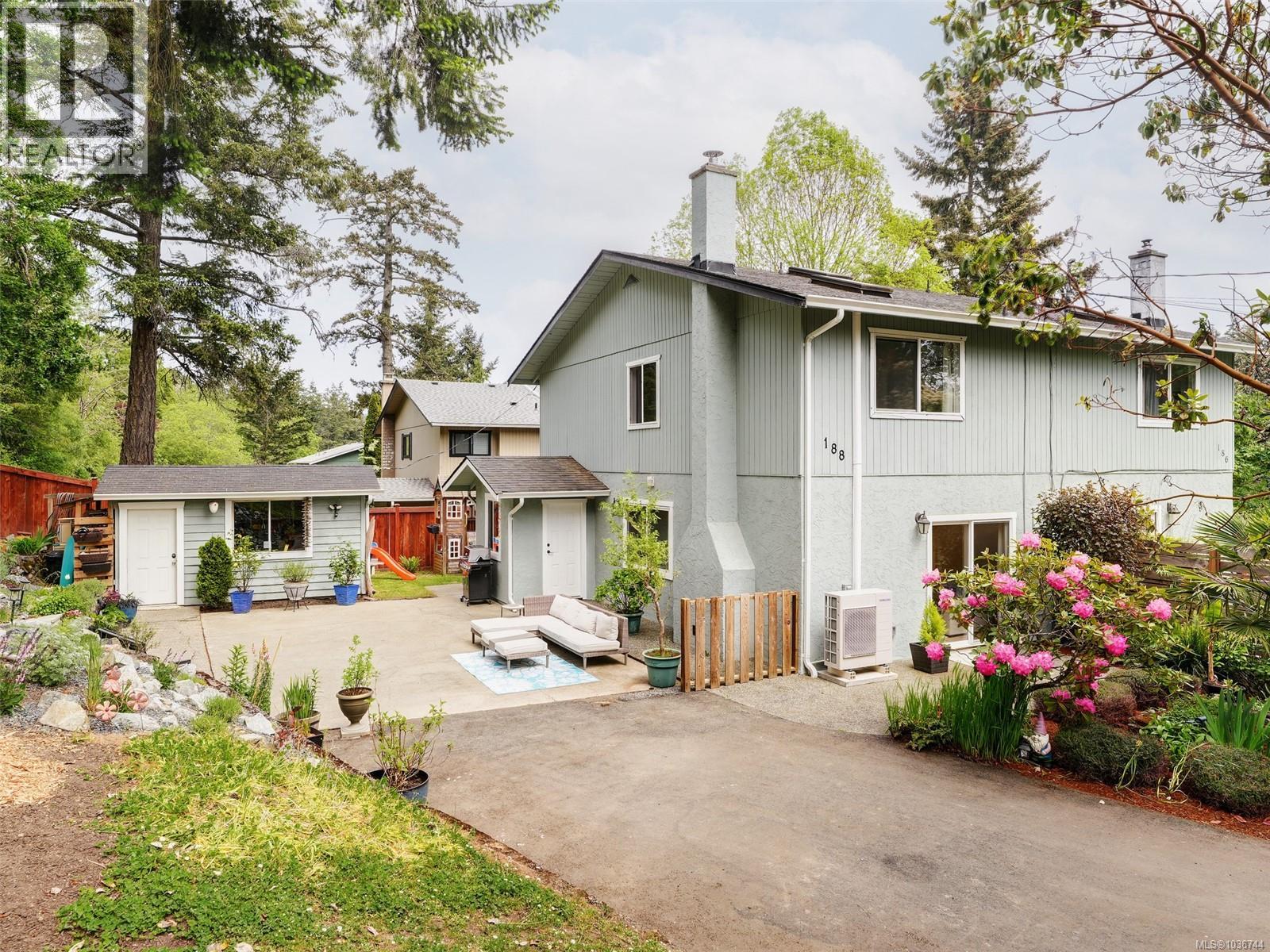 188 Atkins Rd, View Royal