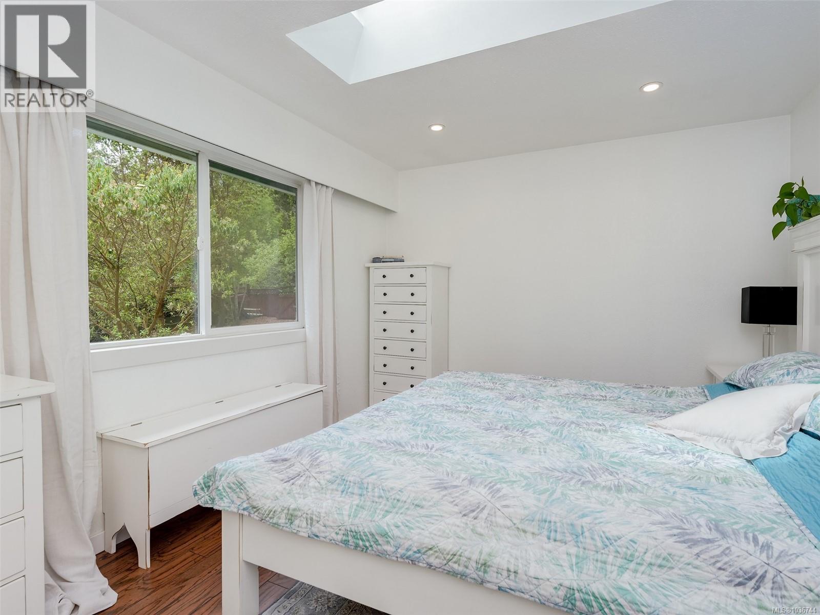 188 Atkins Rd, View Royal