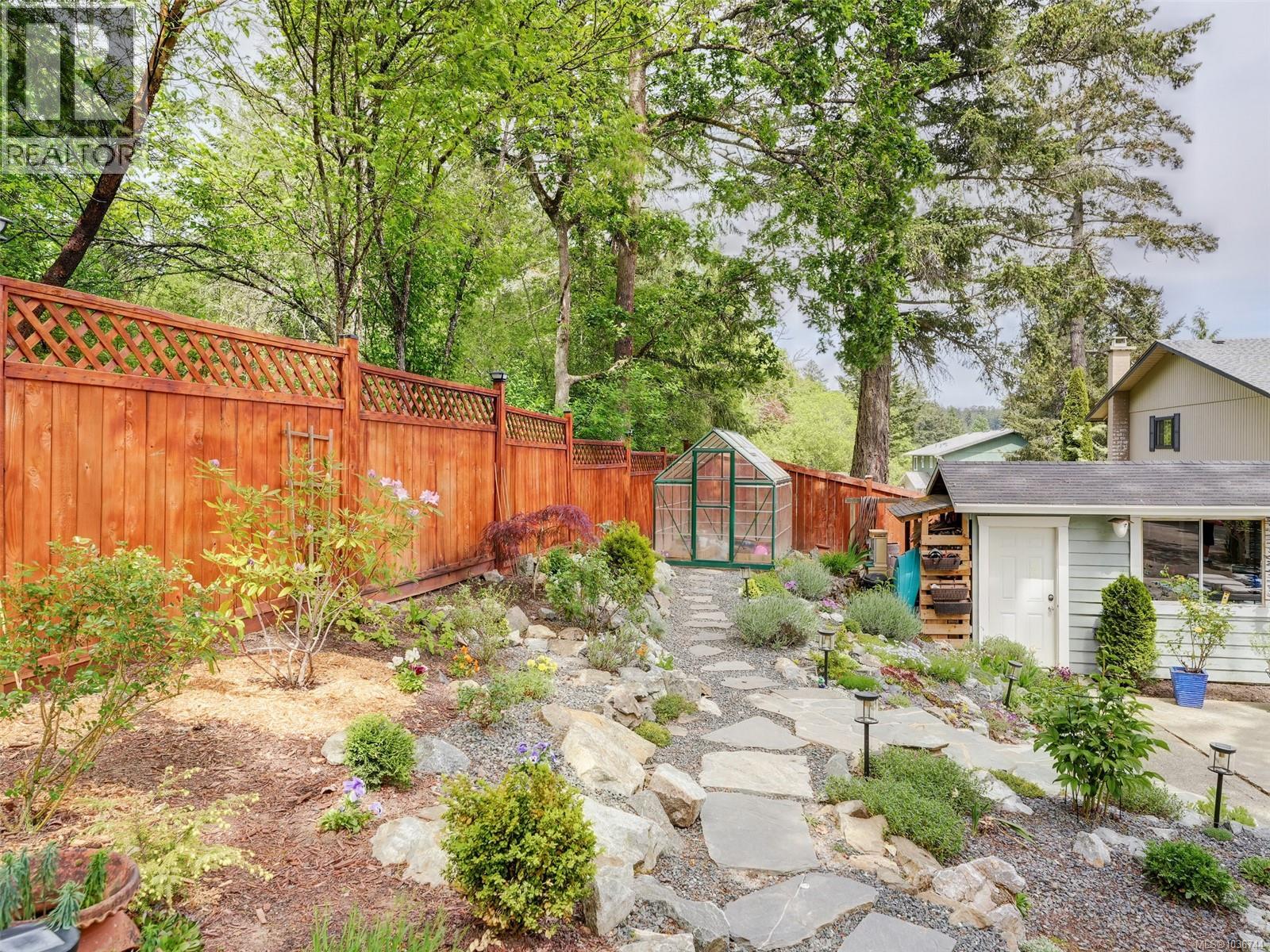 188 Atkins Rd, View Royal