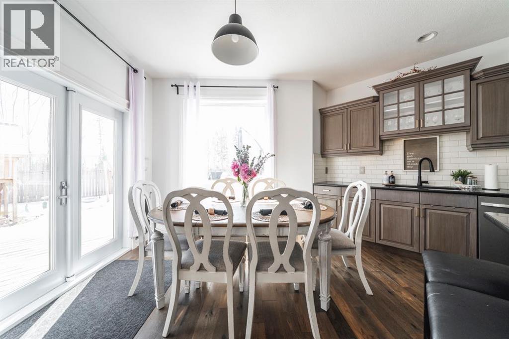 280 Burton Place, Fort McMurray