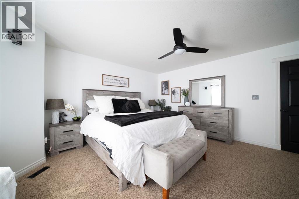 280 Burton Place, Fort McMurray
