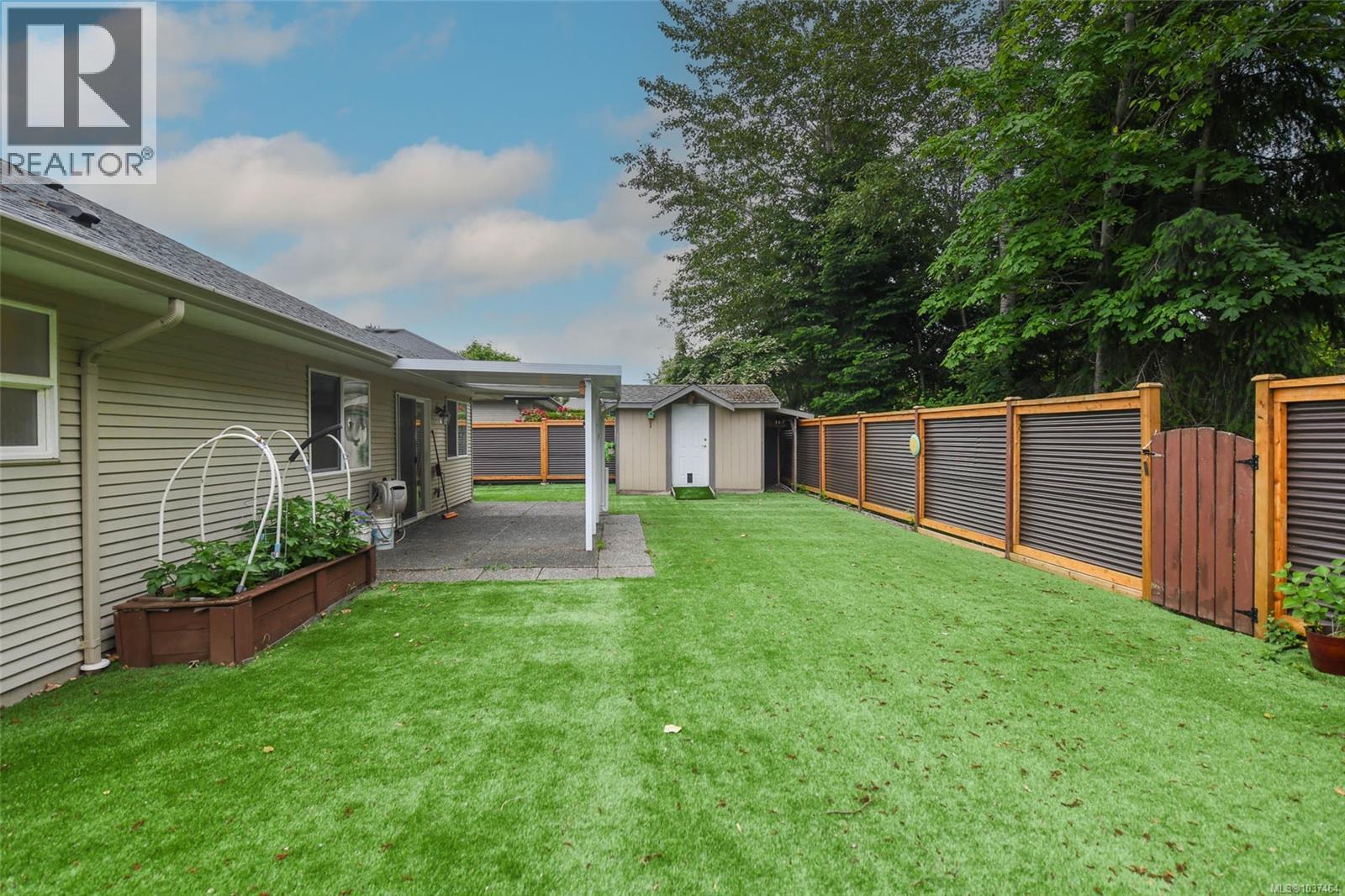 2261 Murrelet Dr, Comox