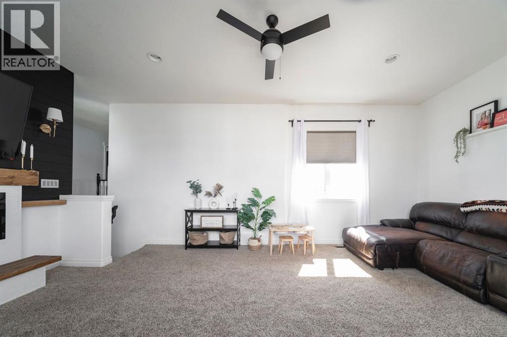 280 Burton Place, Fort McMurray