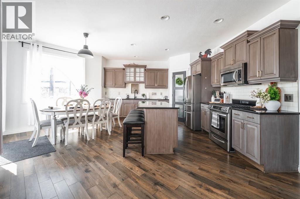 280 Burton Place, Fort McMurray