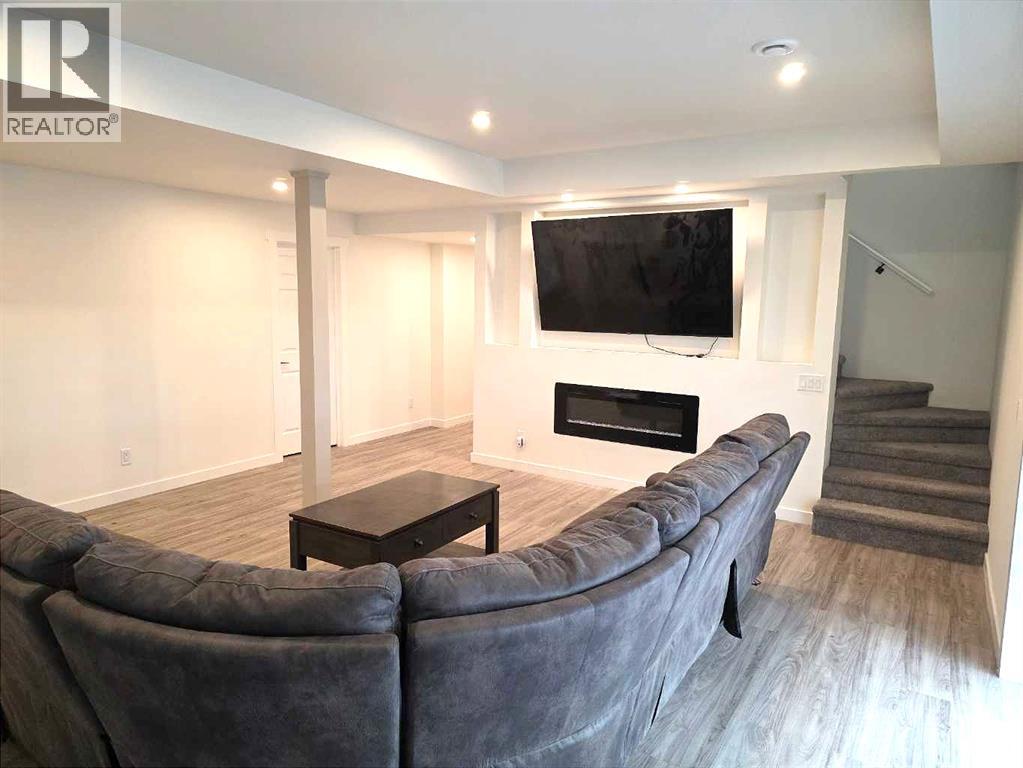 32105 Highway 543  E - 33