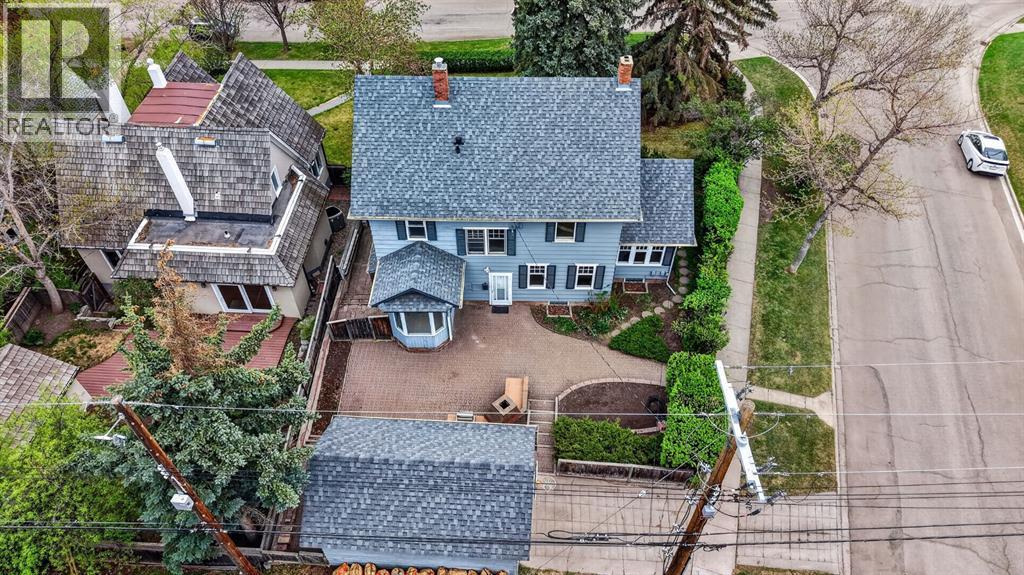 1439 Shelbourne Street SW — photo 10