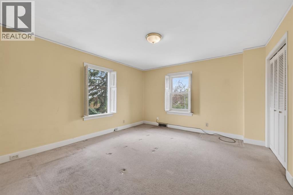 1439 Shelbourne Street SW — photo 34