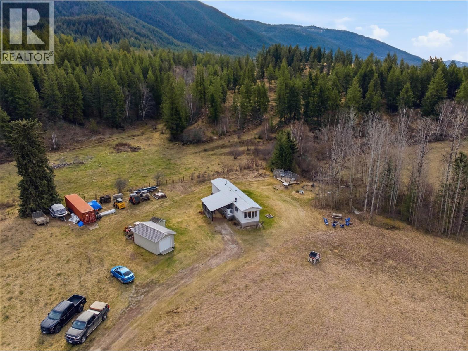 4048 DIXON MOUNTAIN Road, Barriere