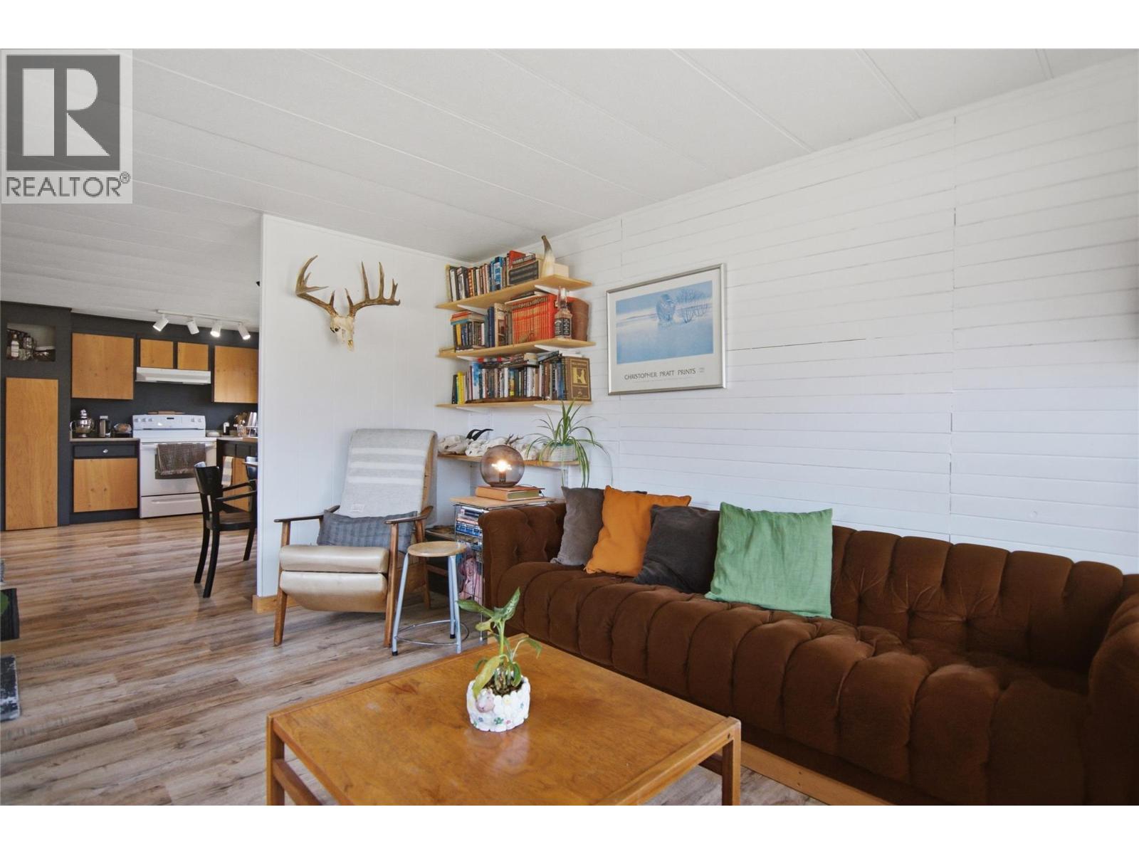 4048 DIXON MOUNTAIN Road, Barriere