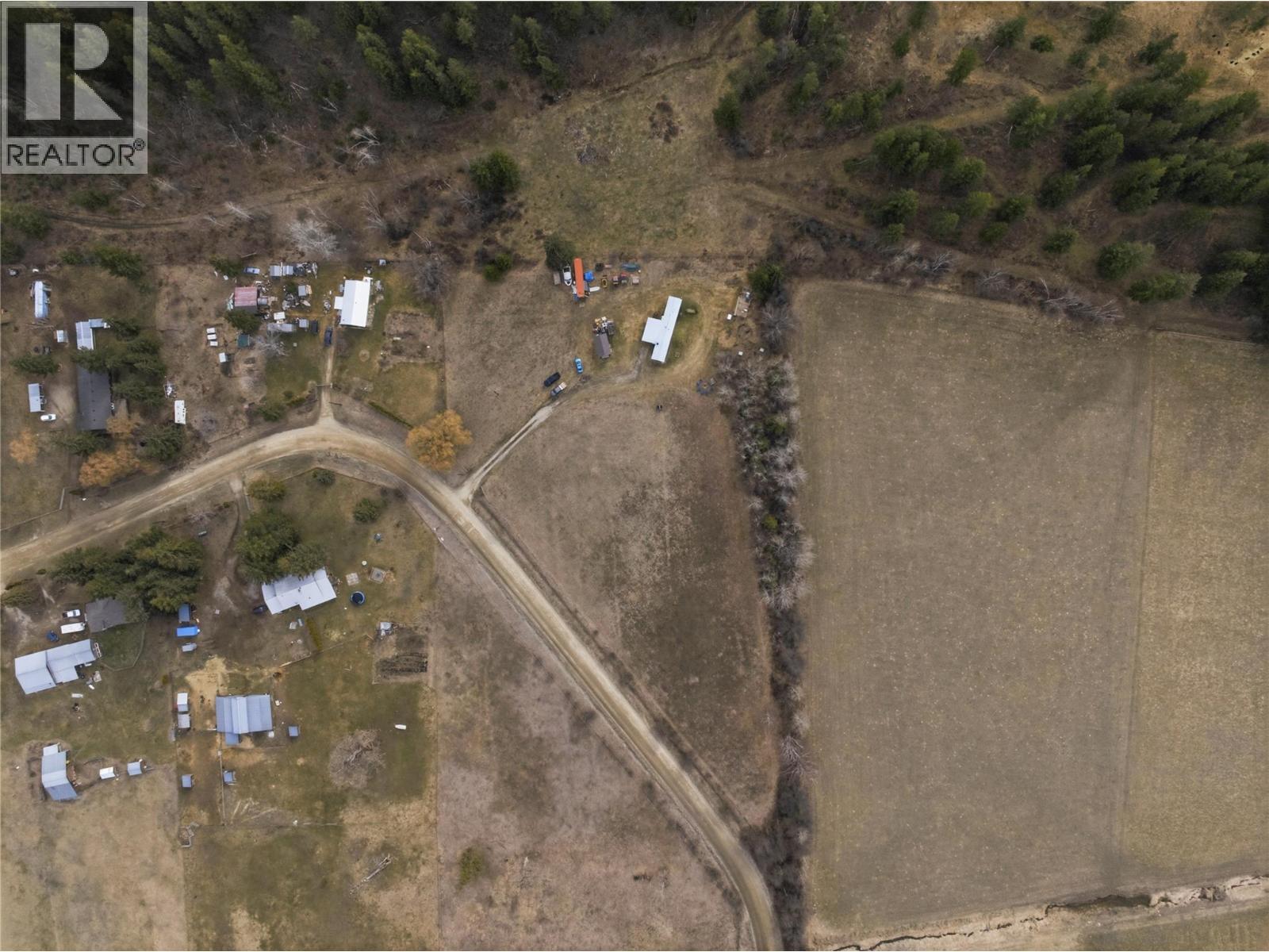 4048 DIXON MOUNTAIN Road, Barriere
