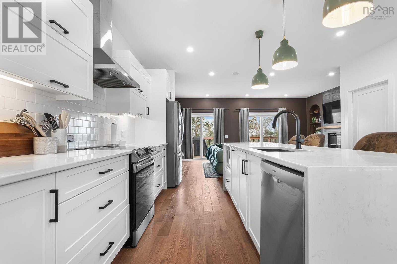 23 Amalfi Way - 11