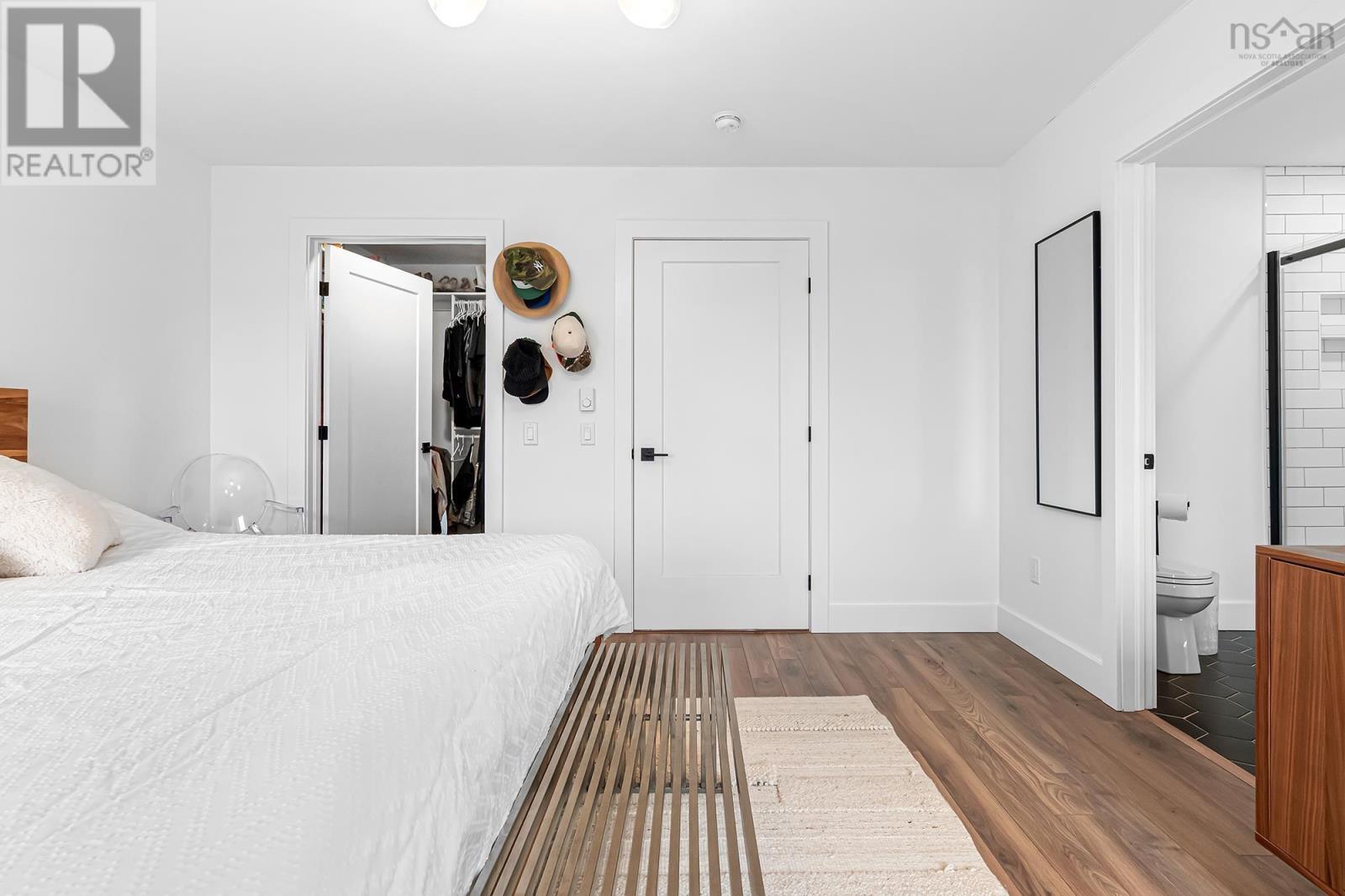 23 Amalfi Way - 16