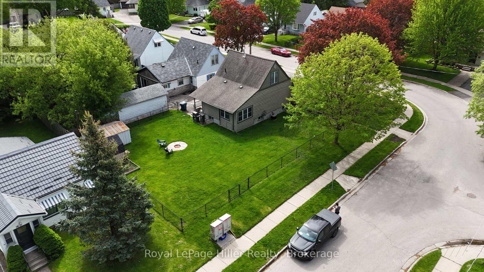 34 ARDEN PARK - 42
