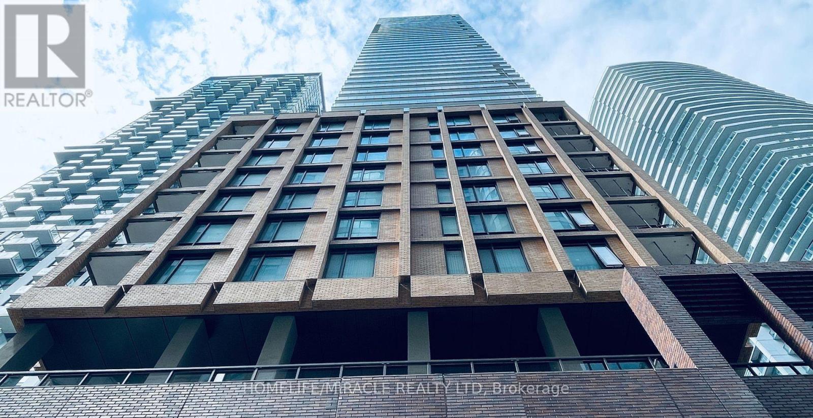 #1110 8 WIDMER STREET - 21