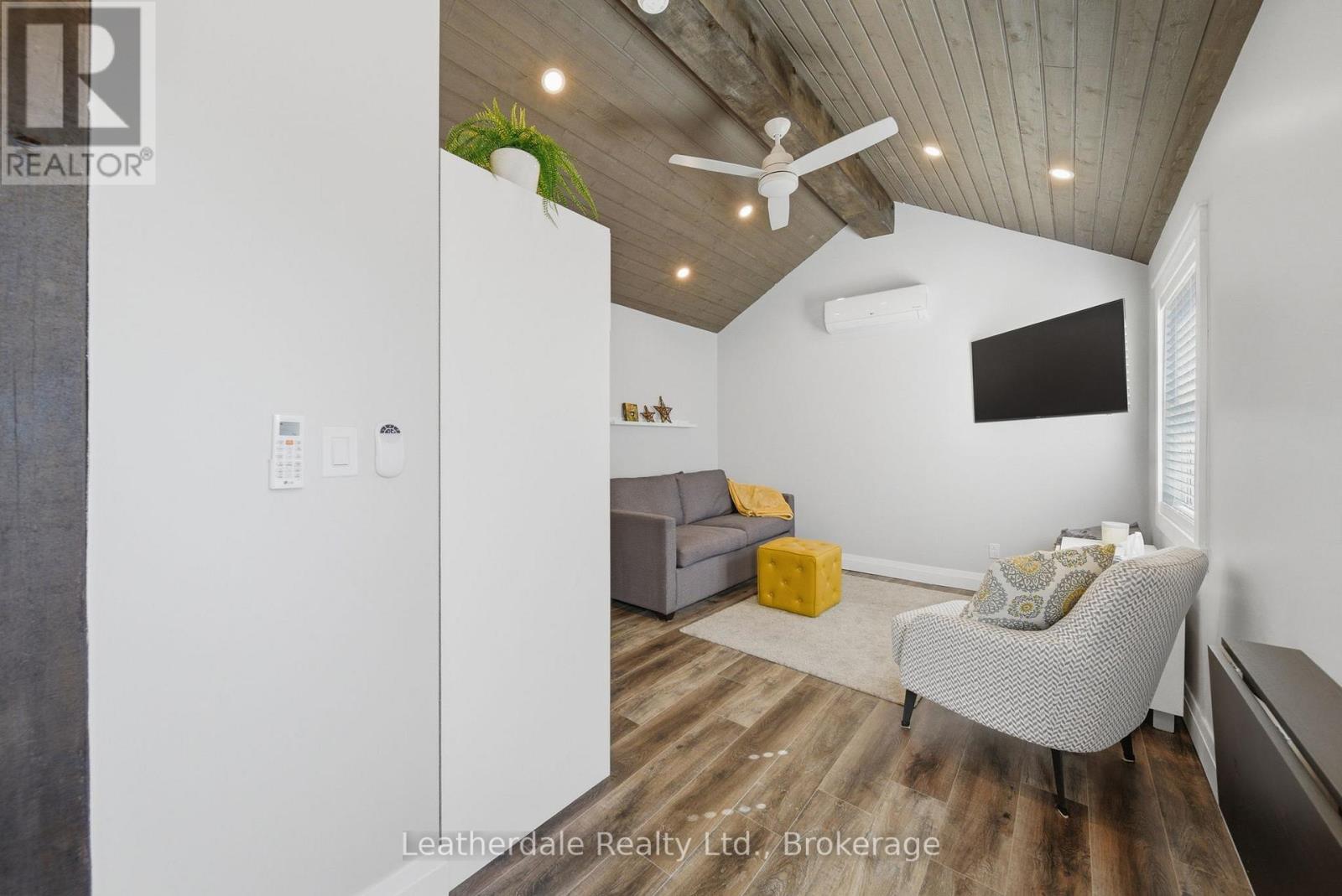 42 FREDERICK STREET - 30