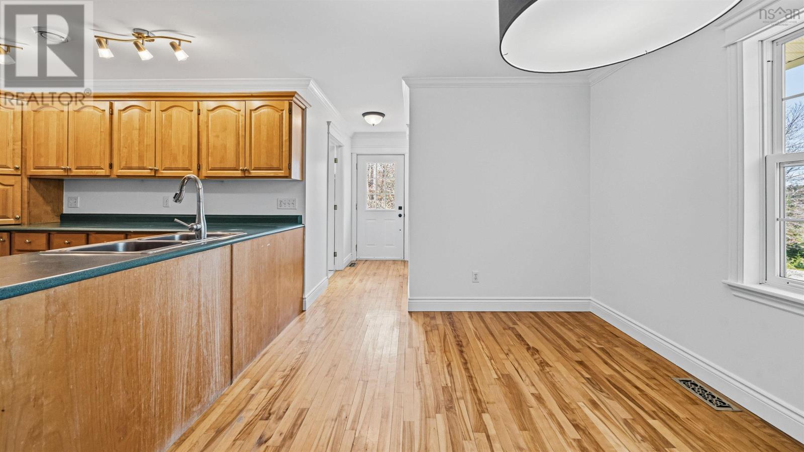 Property 29 of 49 of 26 Joslyn Drive