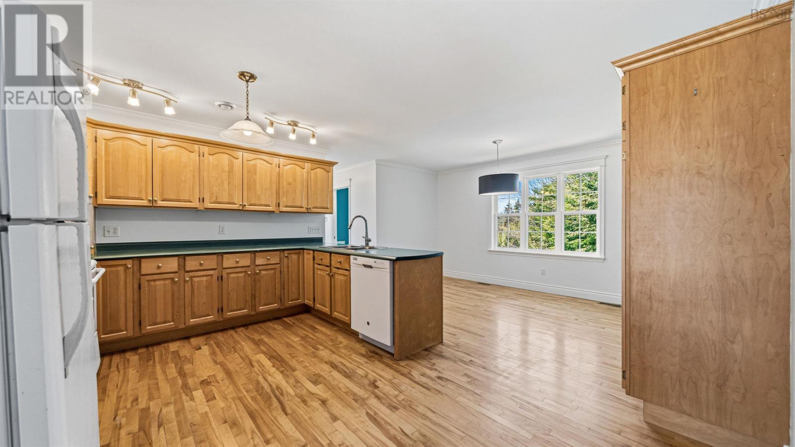 Property 27 of 49 of 26 Joslyn Drive