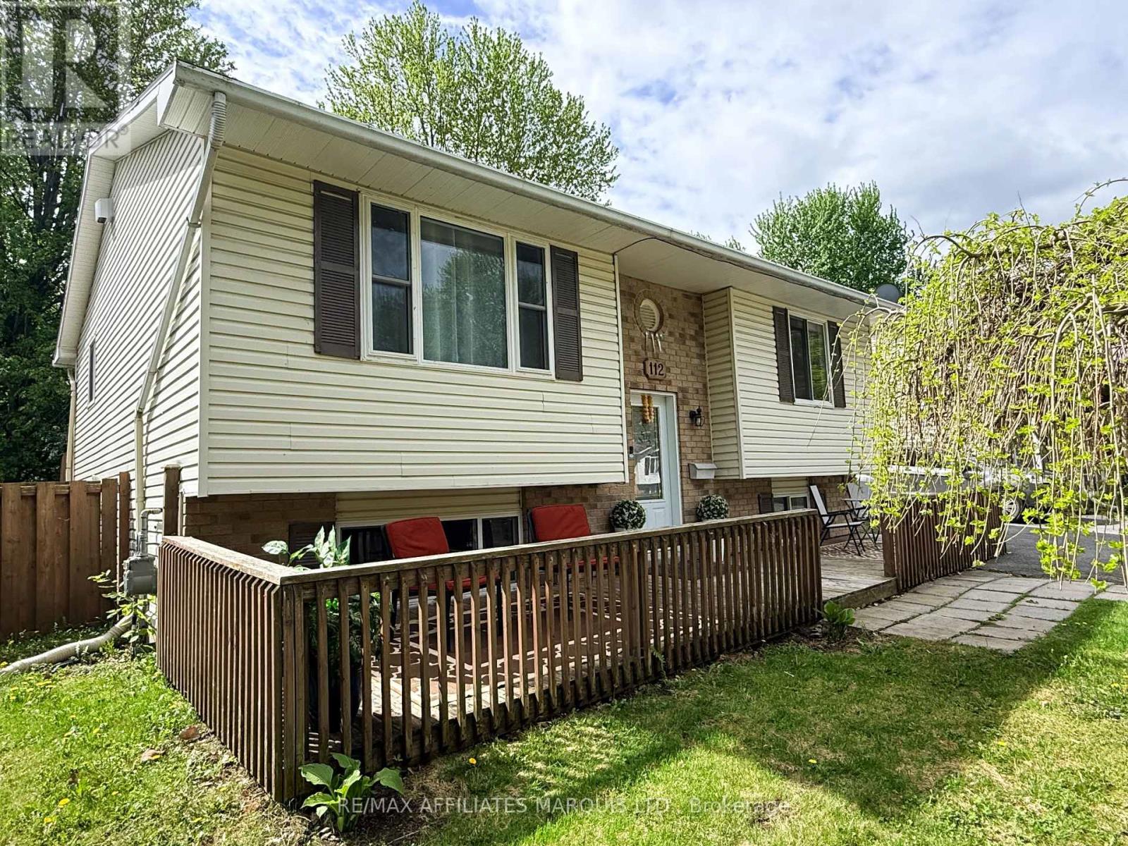 112 GLEN OAKS COURT - Image 2