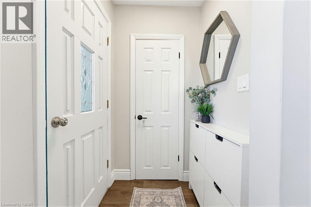 140 PARKDALE Avenue S, Hamilton, Ontario, L8K3P4 — Photo 6