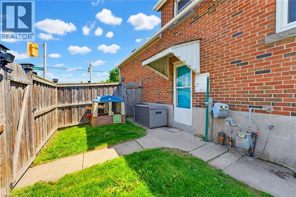 140 PARKDALE Avenue S, Hamilton, Ontario, L8K3P4 — Photo 34