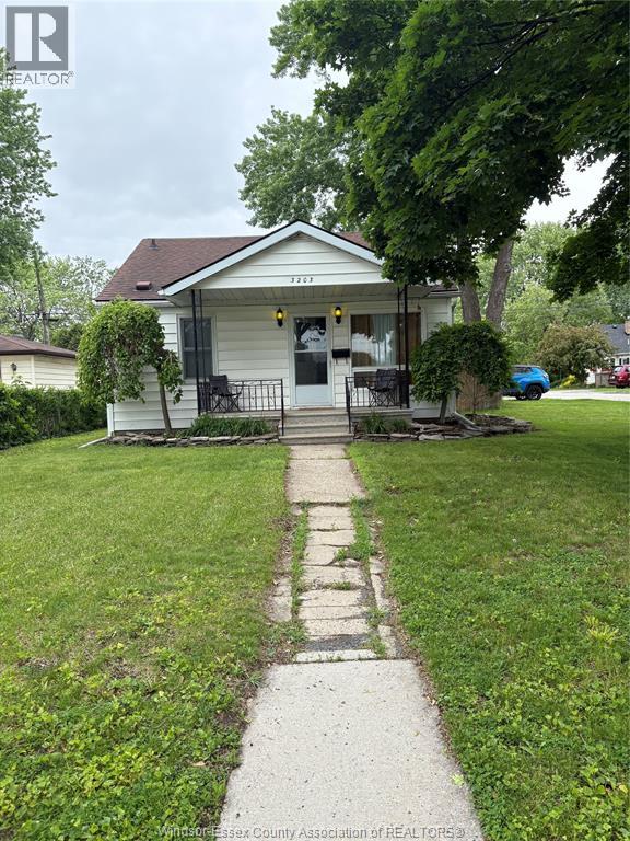 3203 BYNG, Windsor, Ontario, N8W3A1 — Photo 14