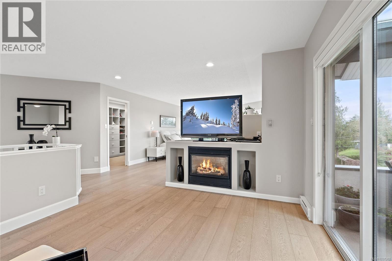 11096 Greenpark Dr, North Saanich