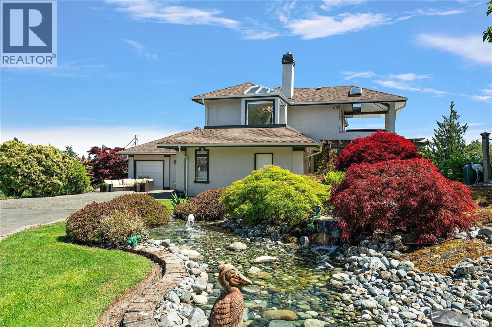11096 Greenpark Dr, North Saanich
