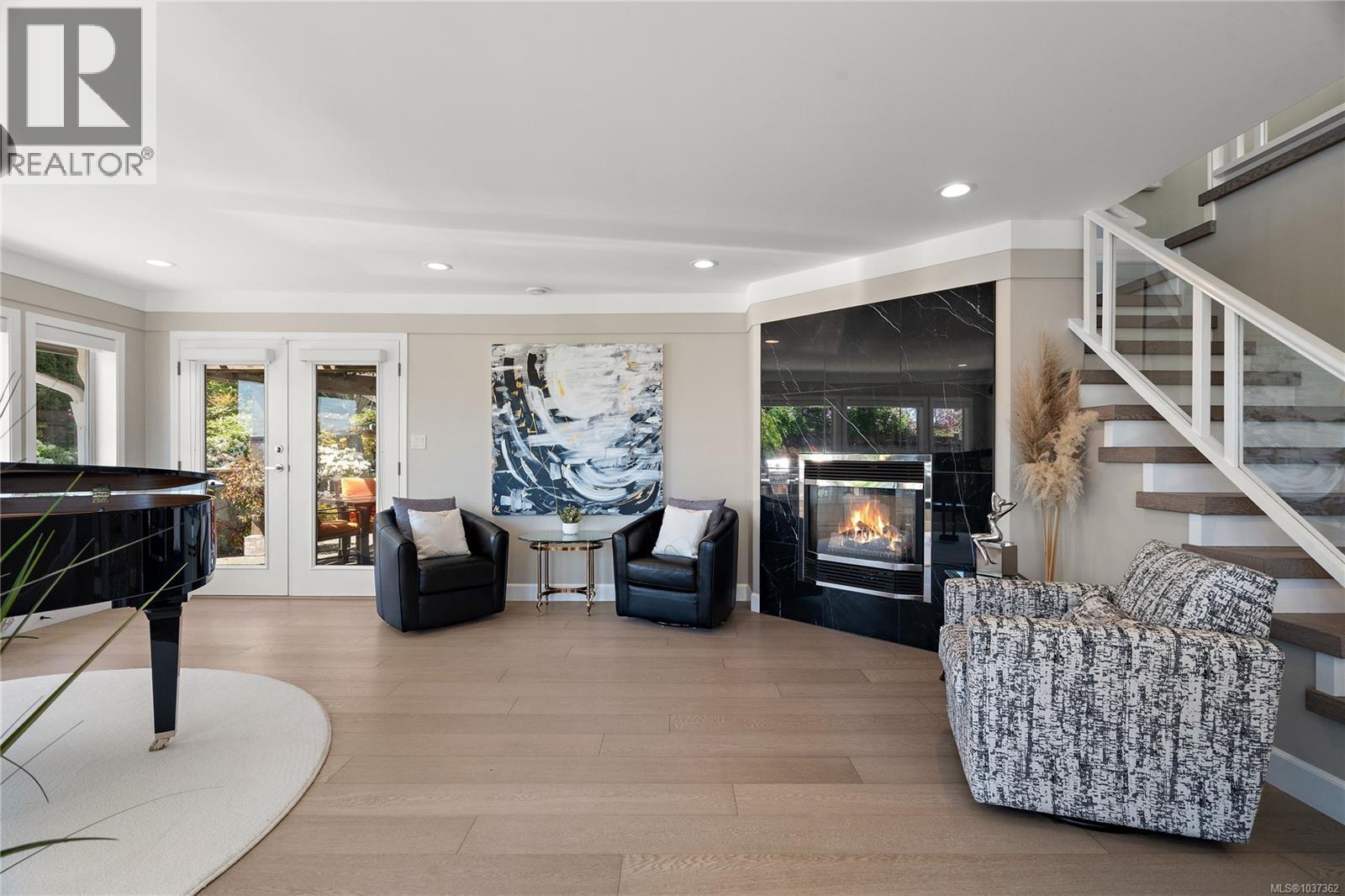 11096 Greenpark Dr, North Saanich