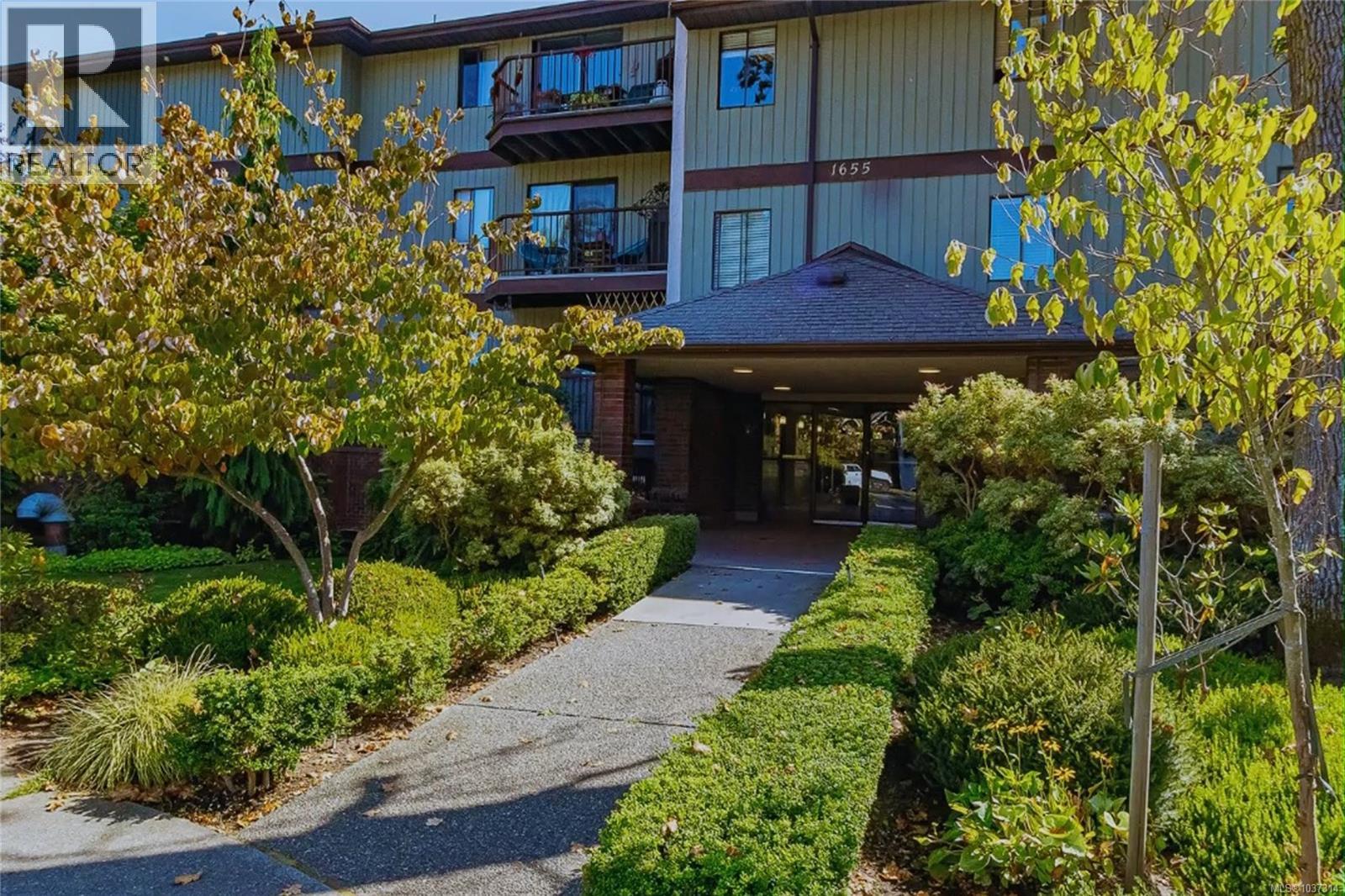 412 1655 Begbie St, Victoria