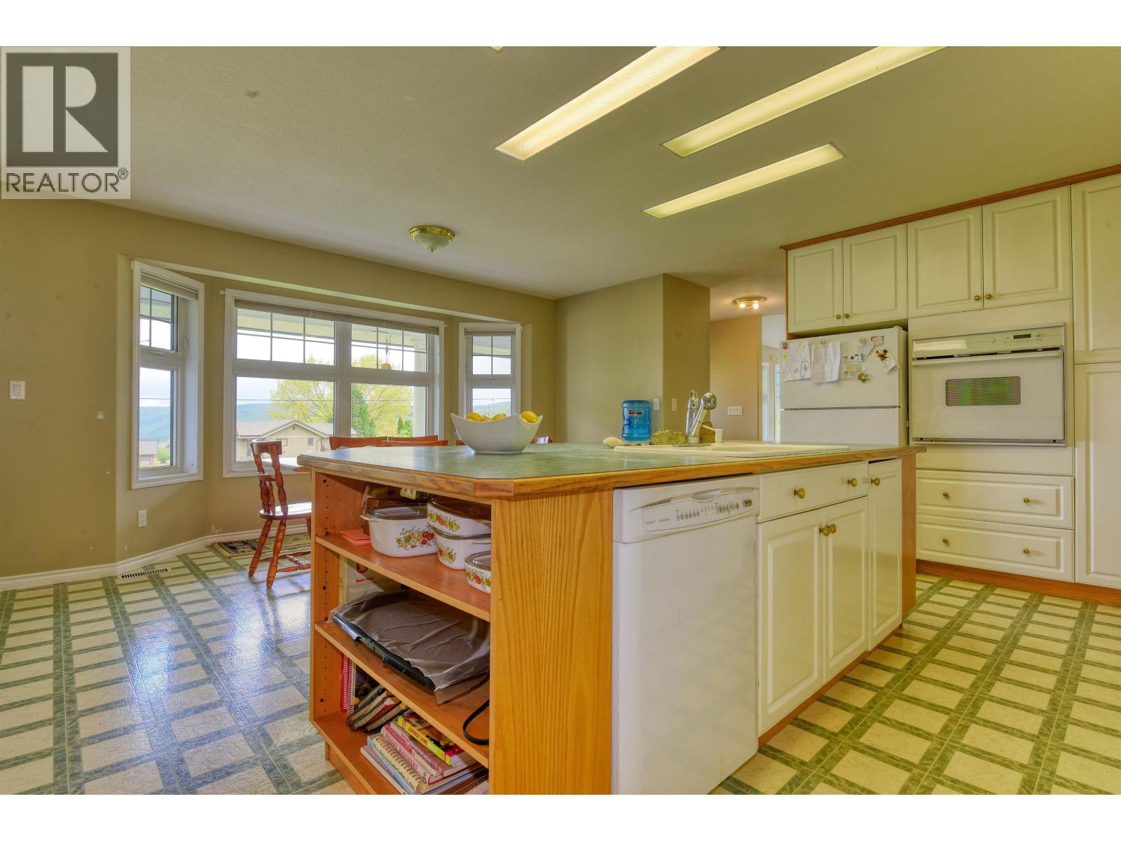 77 WOODLAND DRIVE - 5