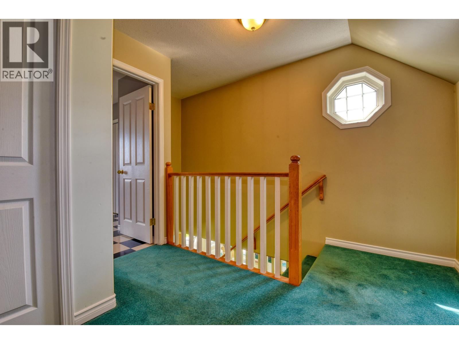 77 WOODLAND DRIVE - 18