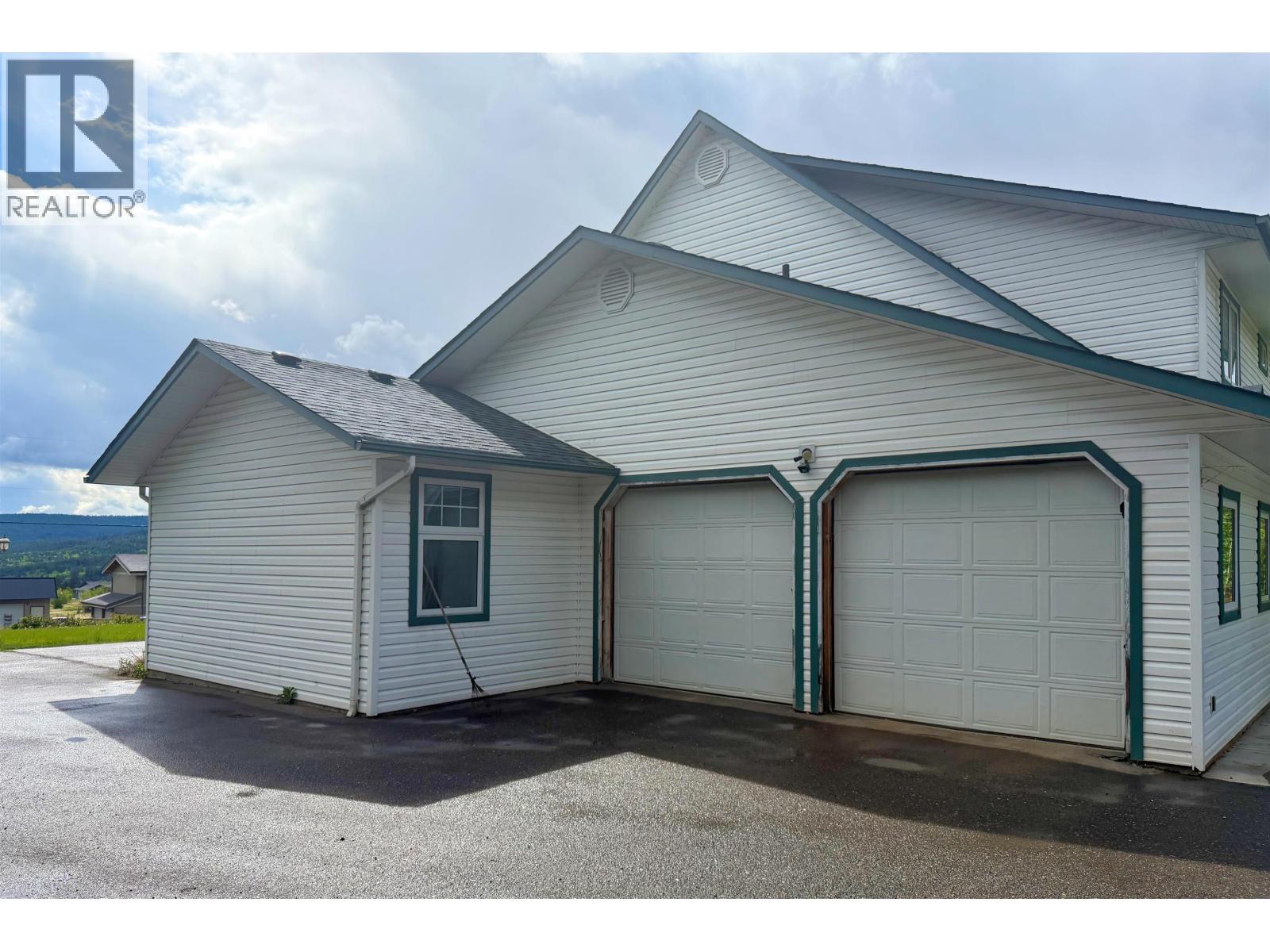 77 WOODLAND DRIVE, Williams Lake