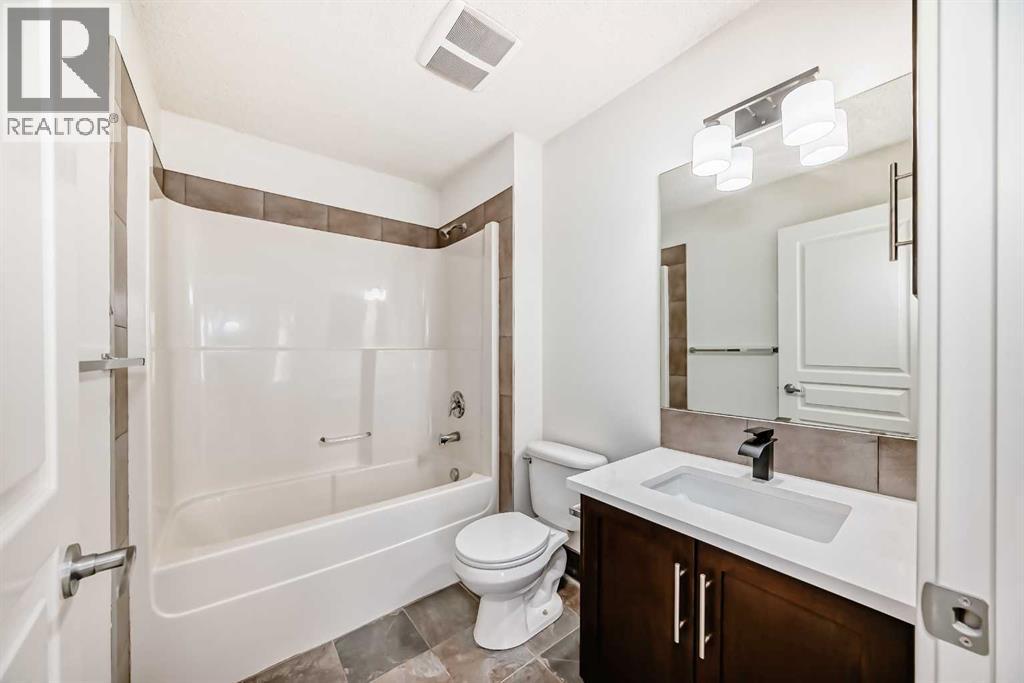 #101 22 Panatella Road NW - 22