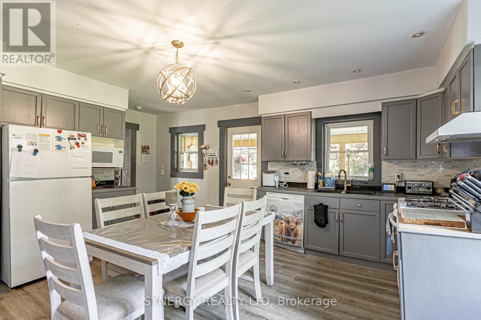 3759 TRILLIUM DRIVE - 6