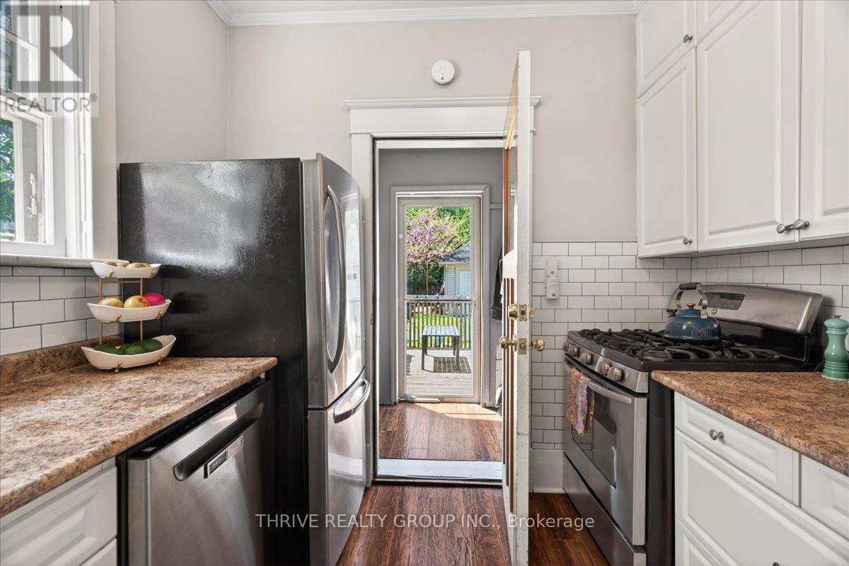 251 RIDOUT STREET S - 15