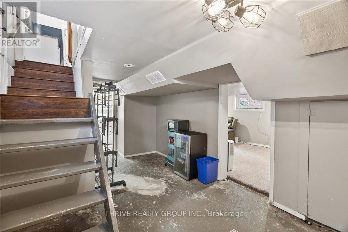 251 RIDOUT STREET S - 36