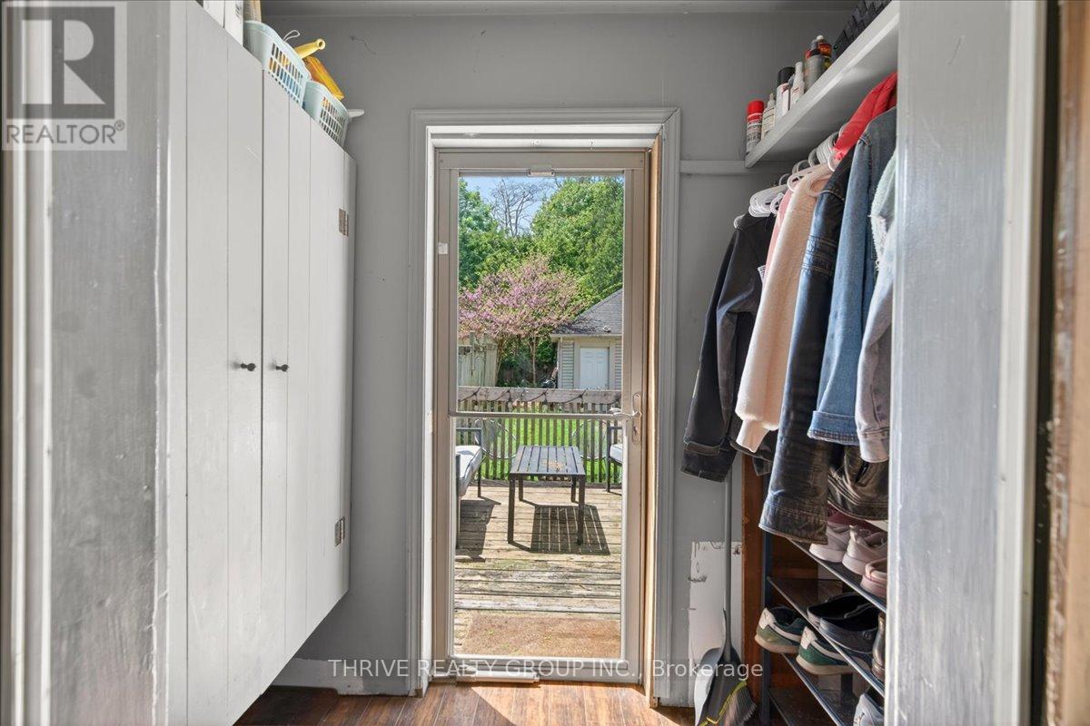 251 RIDOUT STREET S - 42