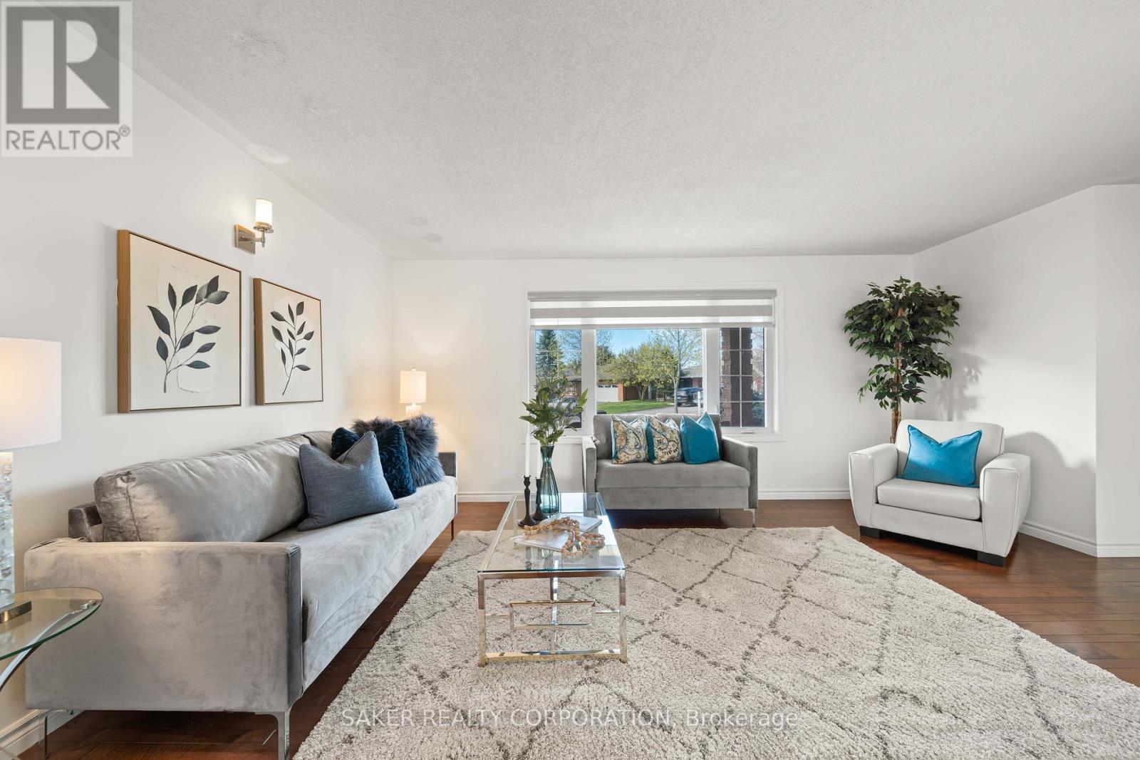 44 GOLFVIEW CRESCENT - 18