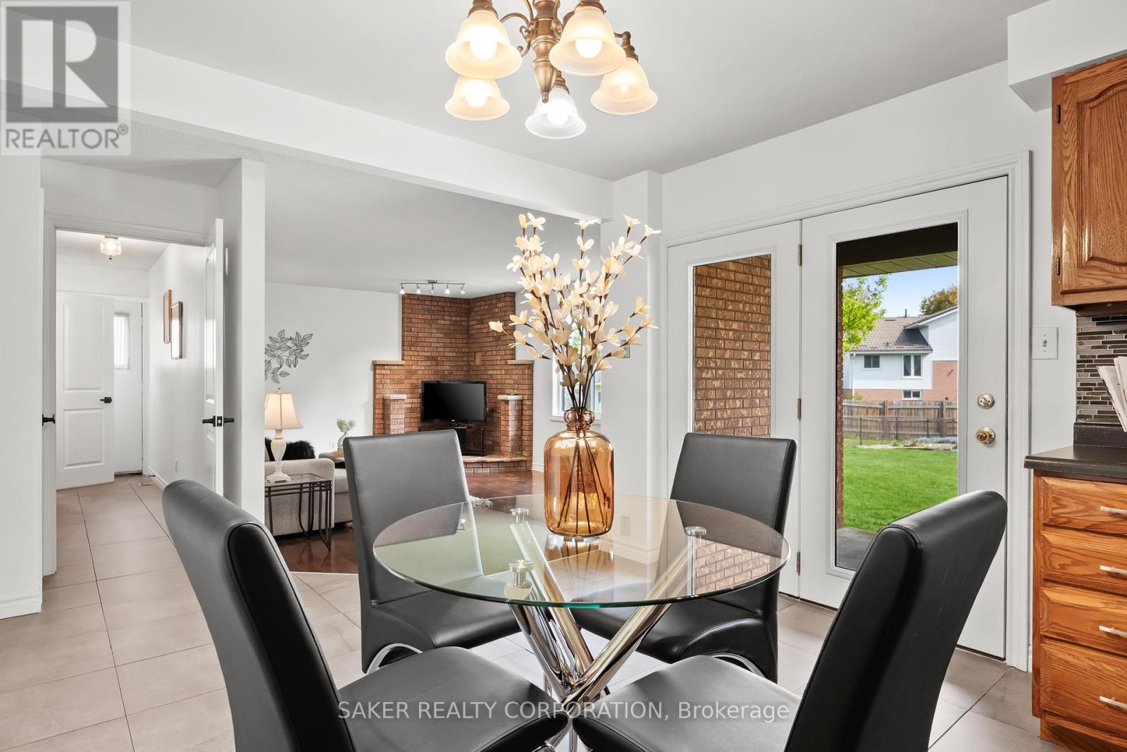 44 GOLFVIEW CRESCENT - 24