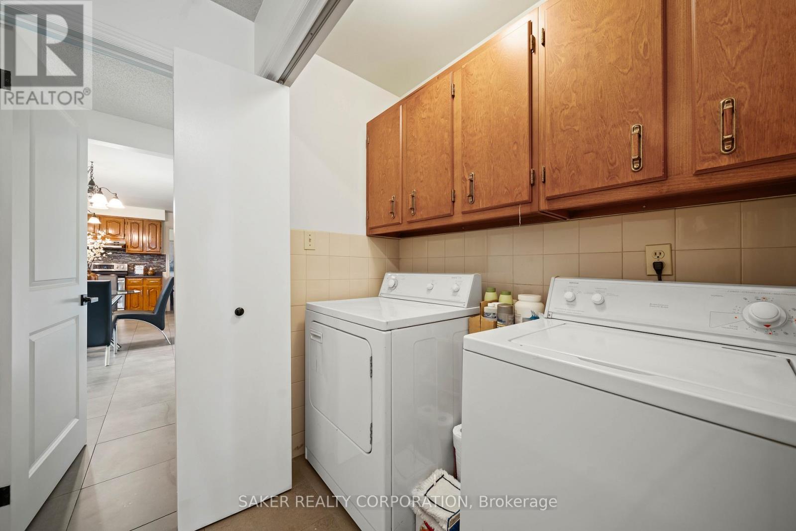 44 GOLFVIEW CRESCENT - 29