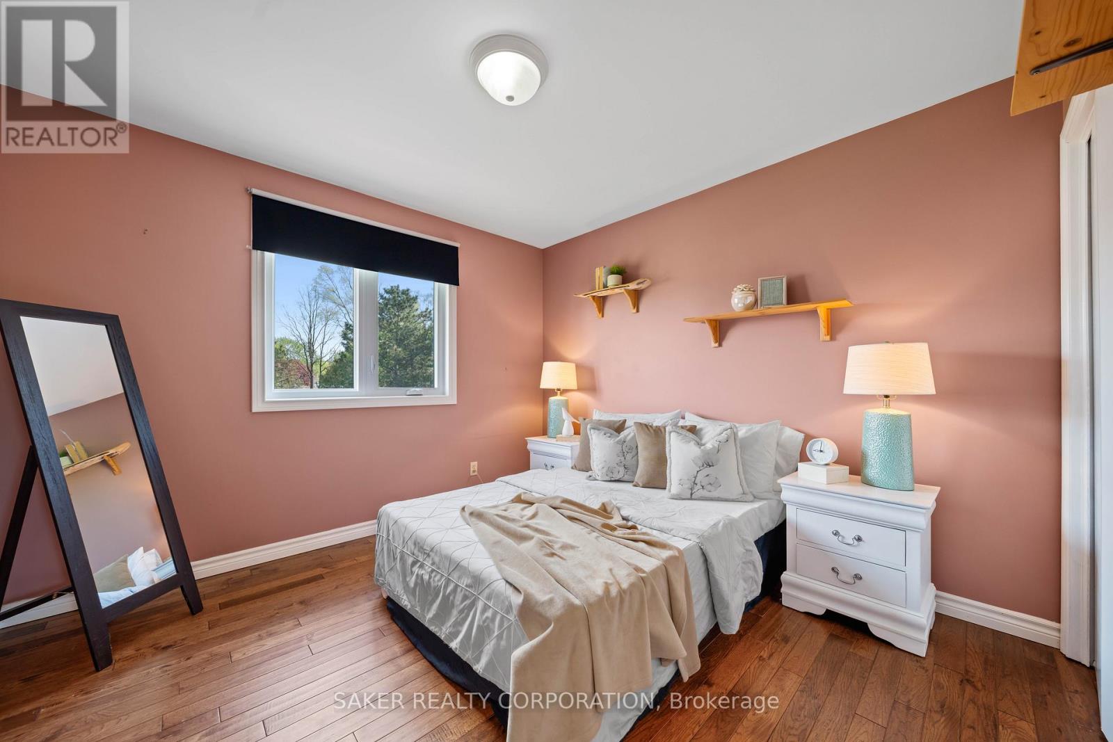 44 GOLFVIEW CRESCENT - 38