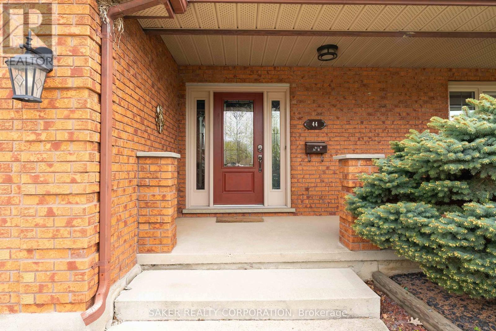 44 GOLFVIEW CRESCENT - 4
