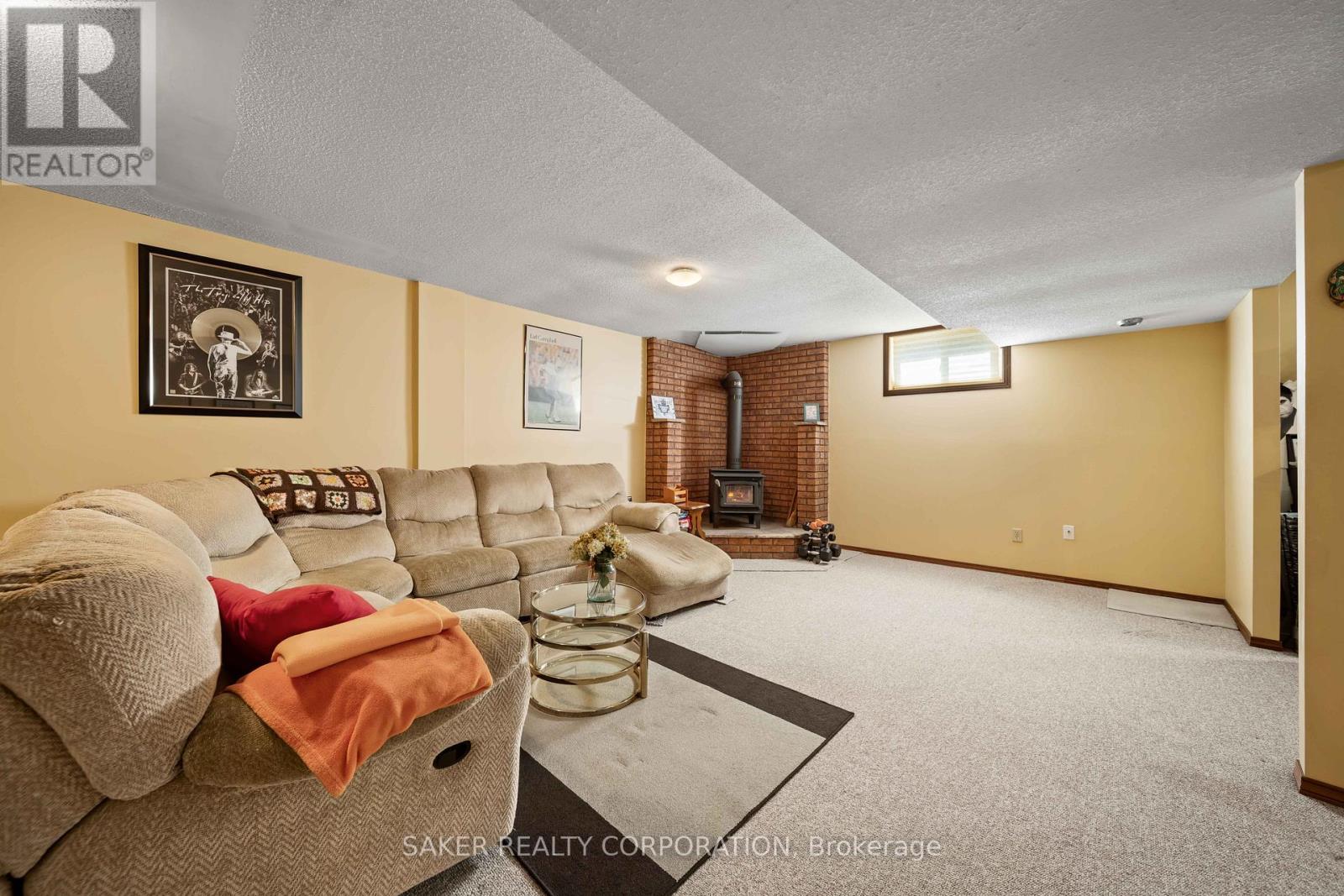 44 GOLFVIEW CRESCENT - 43